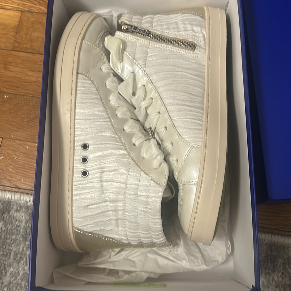 P448 Sneakers